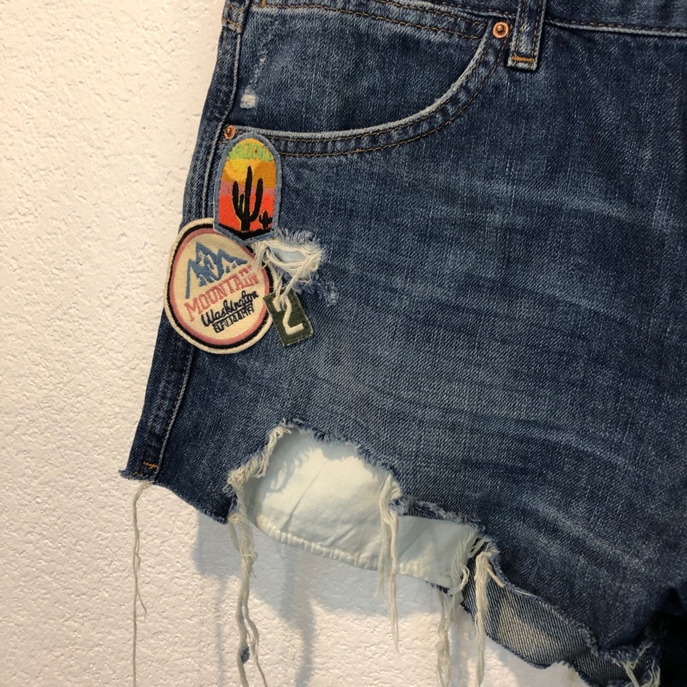 Topshop Blue Distressed Jean Shorts with Patch Details - Picture 12 of 12